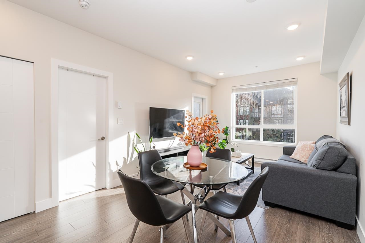 Bedroom 2 Photo of 316 15351 101 Avenue, Surrey, BC