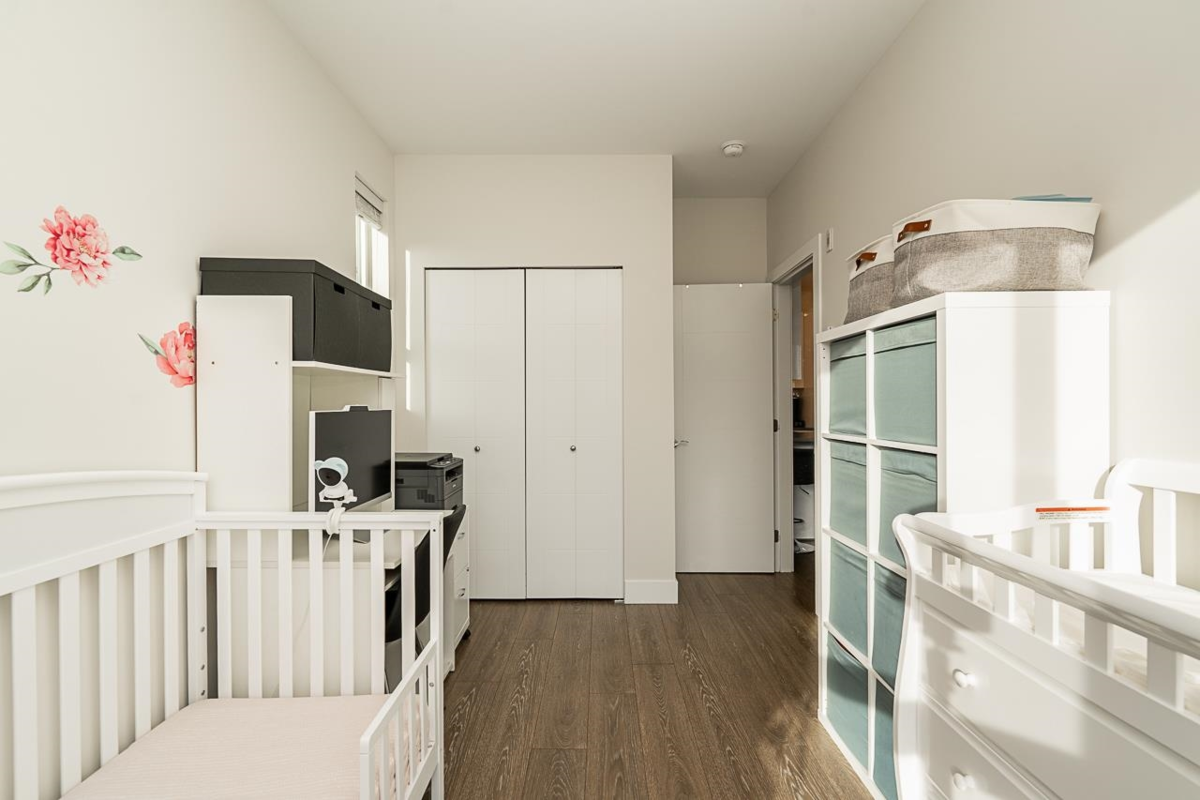 Hallway Photo of 316 15351 101 Avenue, Surrey, BC