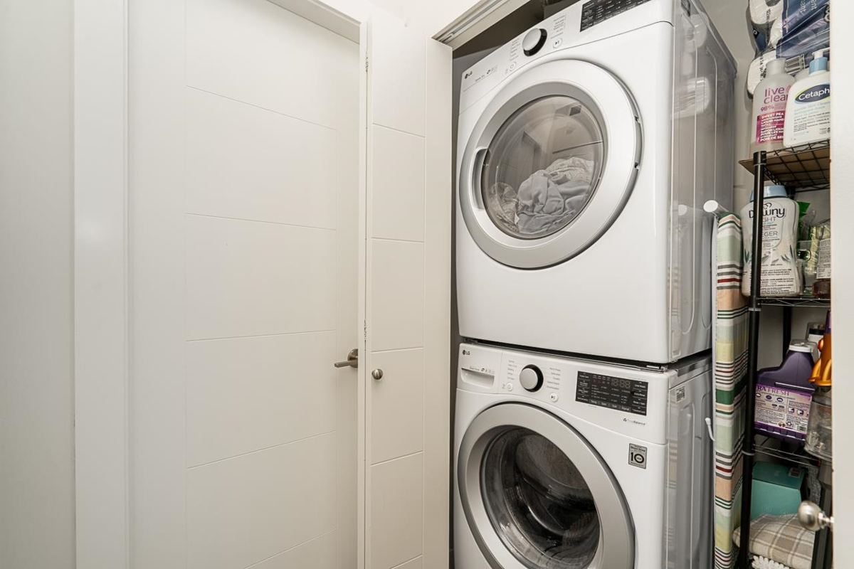 Staircase Photo of 316 15351 101 Avenue, Surrey, BC