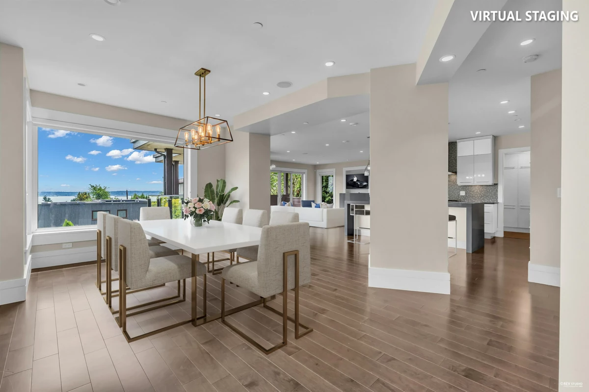 Breakfast Nook Photo of 2548 Mathers Avenue, West Vancouver, BC