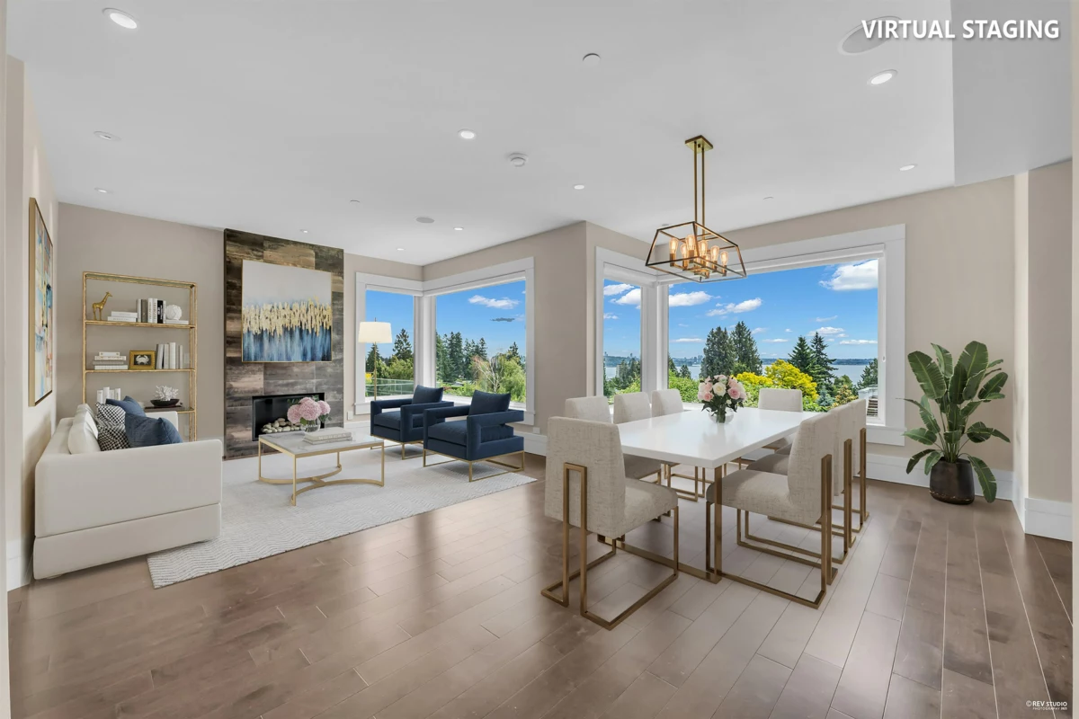 Living Room Photo of 2548 Mathers Avenue, West Vancouver, BC