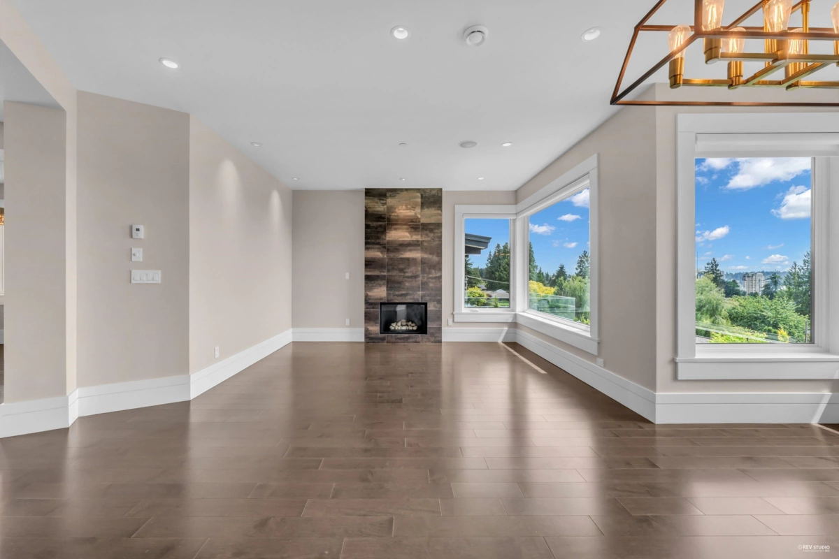 Pantry Photo of 2548 Mathers Avenue, West Vancouver, BC