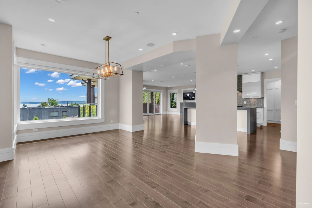 Primary Bedroom Photo of 2548 Mathers Avenue, West Vancouver, BC