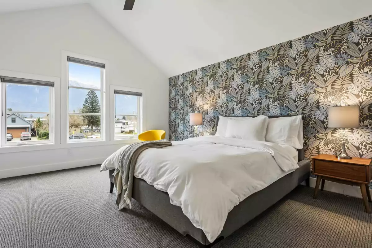 Backyard Photo of 1857 Agassiz Avenue, Agassiz, BC