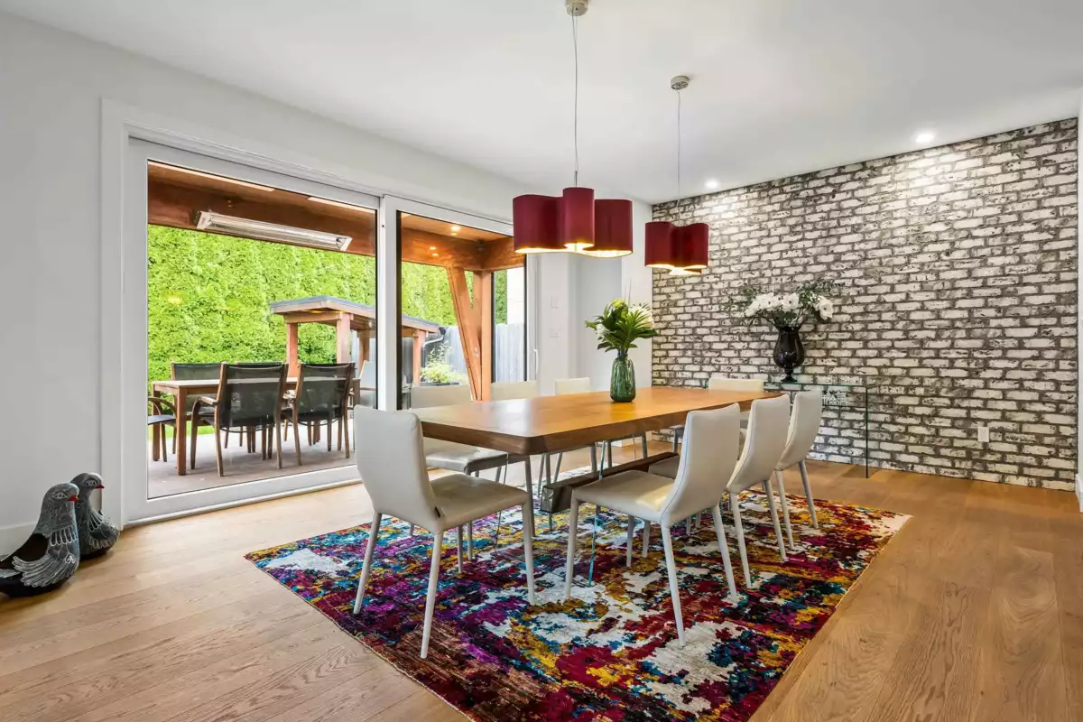Entry Foyer Photo of 1857 Agassiz Avenue, Agassiz, BC