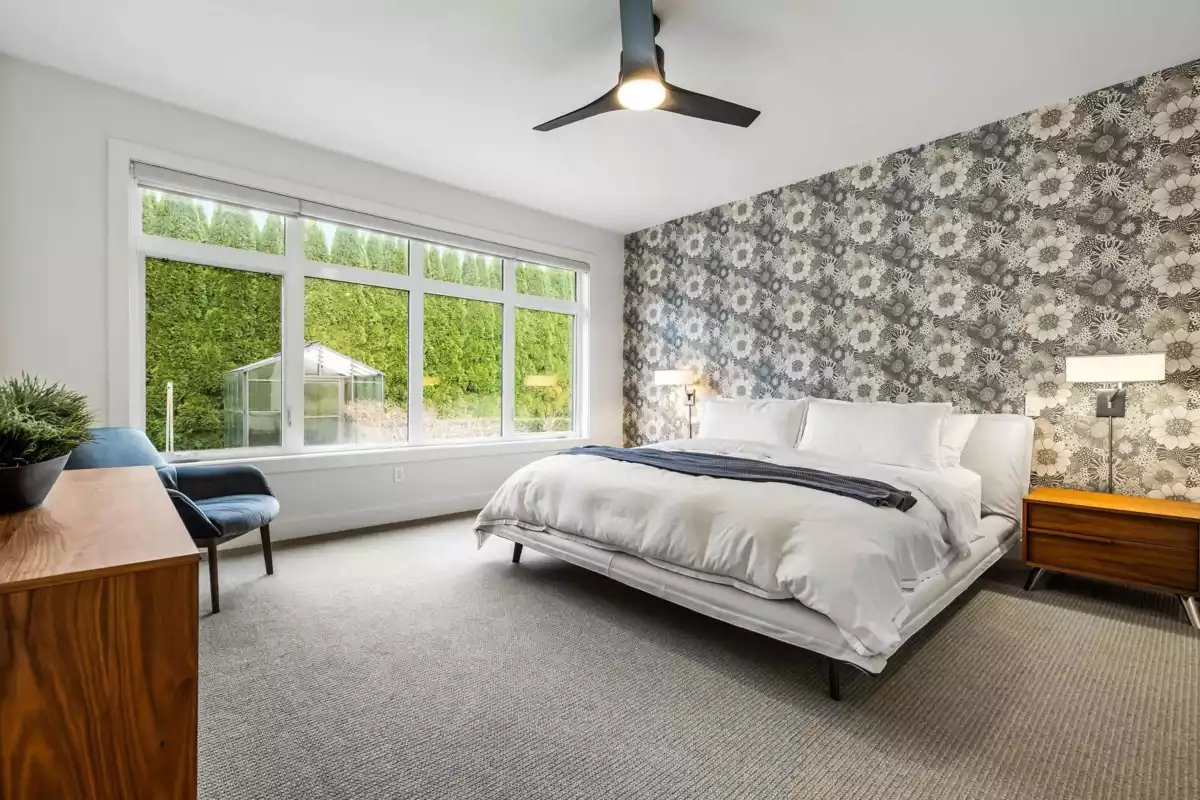 Hallway Photo of 1857 Agassiz Avenue, Agassiz, BC