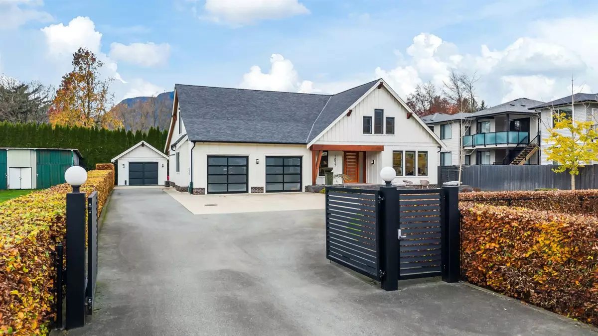 Kitchen Photo of 1857 Agassiz Avenue, Agassiz, BC
