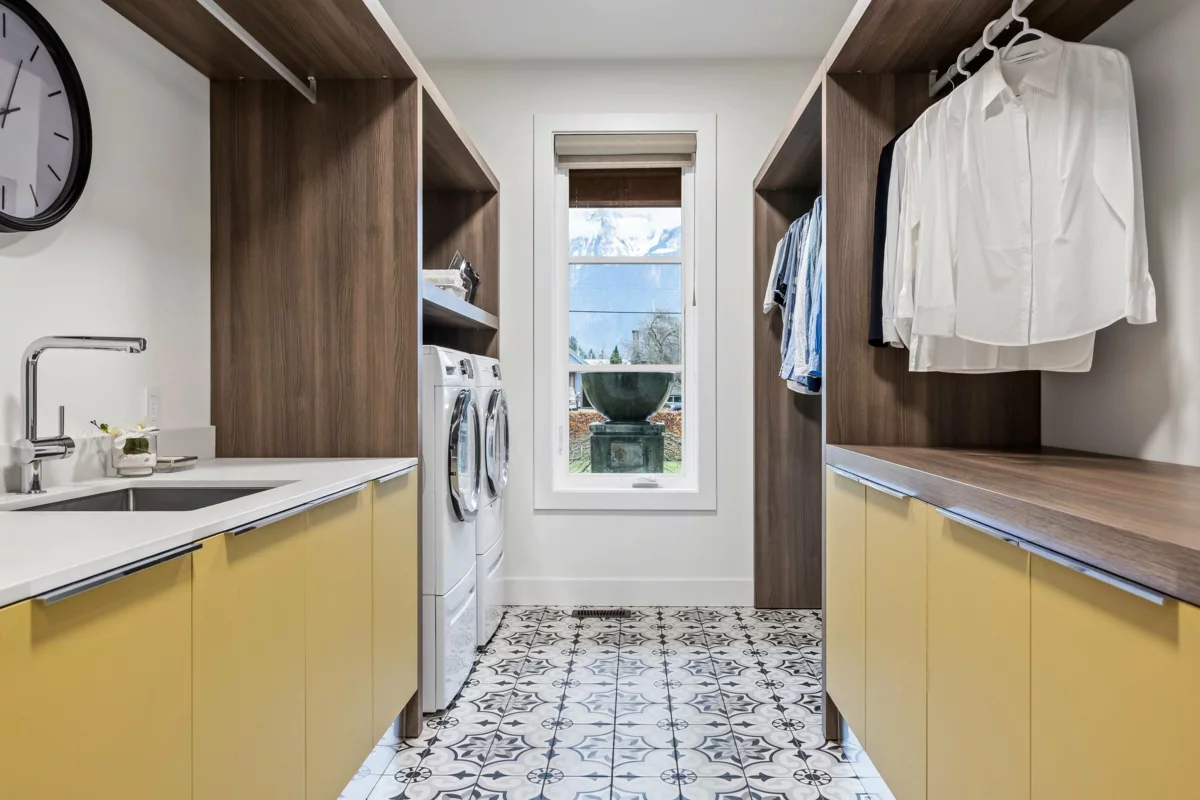 Outdoor Kitchen Photo of 1857 Agassiz Avenue, Agassiz, BC