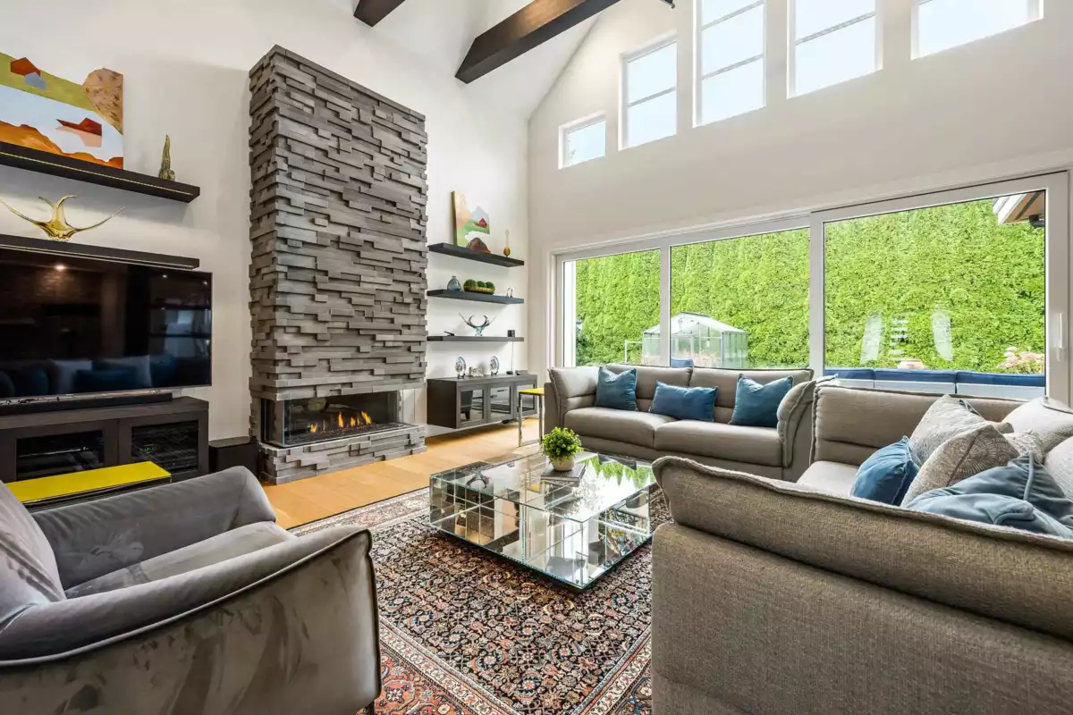 Primary Bathroom Photo of 1857 Agassiz Avenue, Agassiz, BC