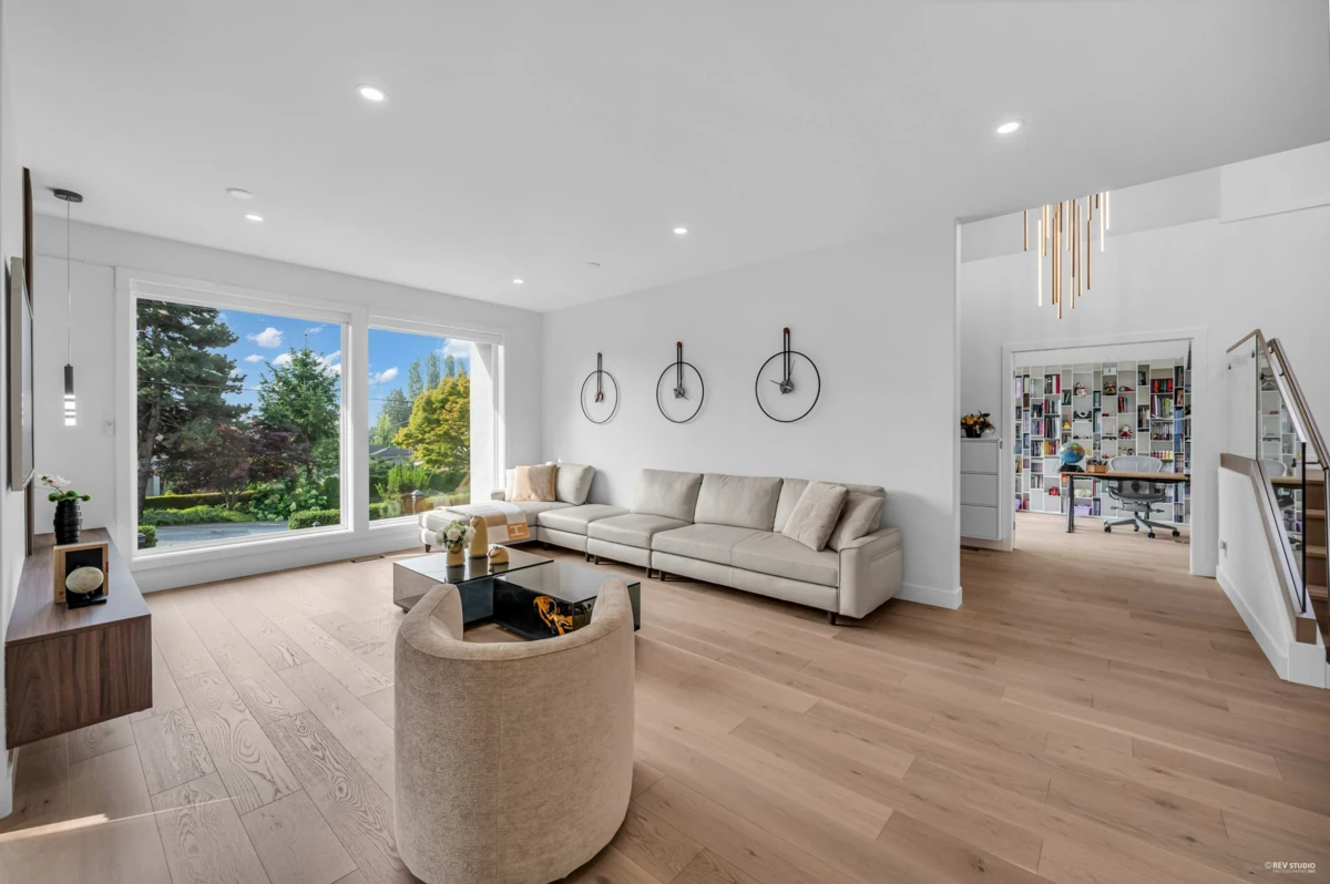 Dining Area Photo of 2175 Kings Avenue, West Vancouver, BC