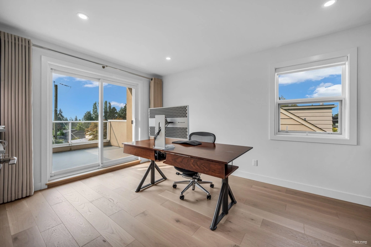 Garage Interior Photo of 2175 Kings Avenue, West Vancouver, BC