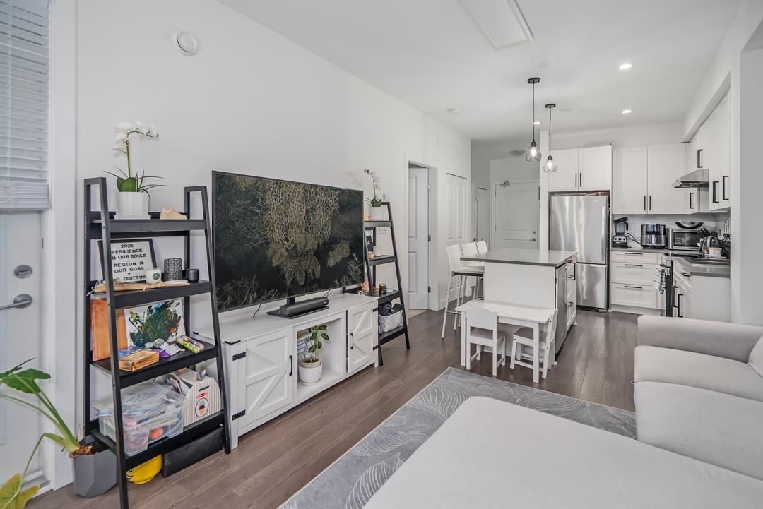 Dining Area Photo of 213 8360 Delsom Way, Delta, BC