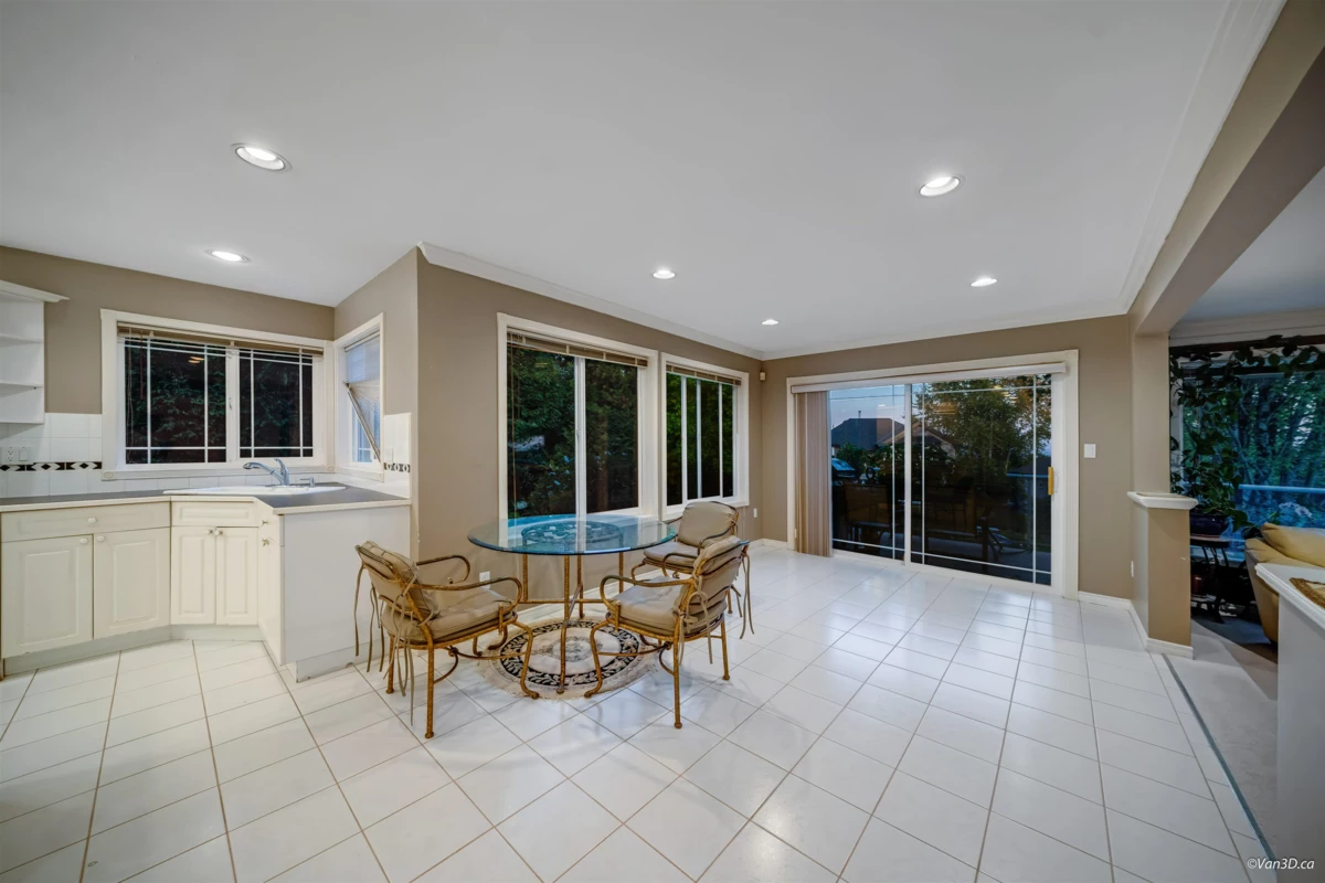 Garden / Landscaping Photo of 2599 Diamond Crescent, Coquitlam, BC