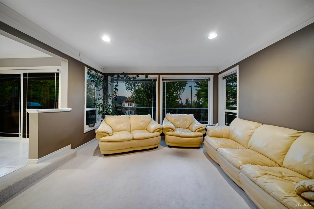 Hot Tub / Spa Photo of 2599 Diamond Crescent, Coquitlam, BC