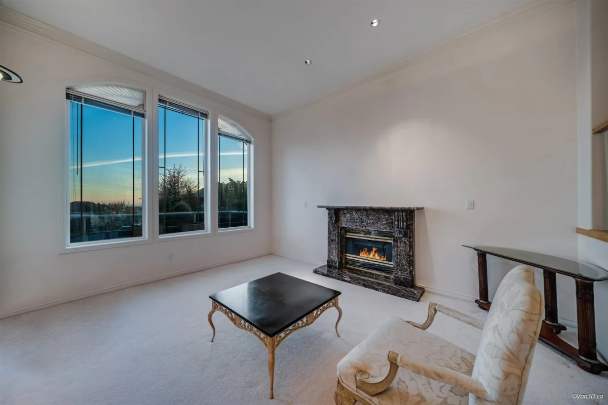 Kitchen Island Photo of 2599 Diamond Crescent, Coquitlam, BC
