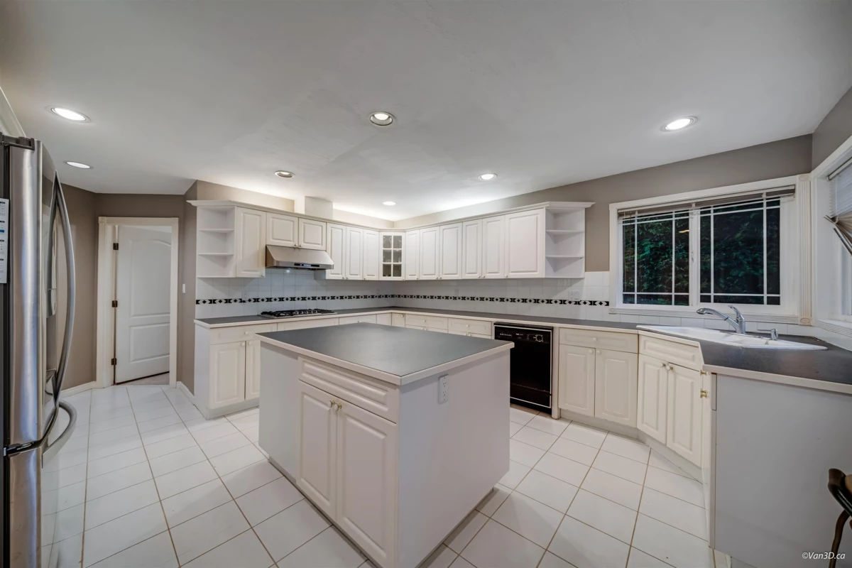 Outdoor Deck Photo of 2599 Diamond Crescent, Coquitlam, BC