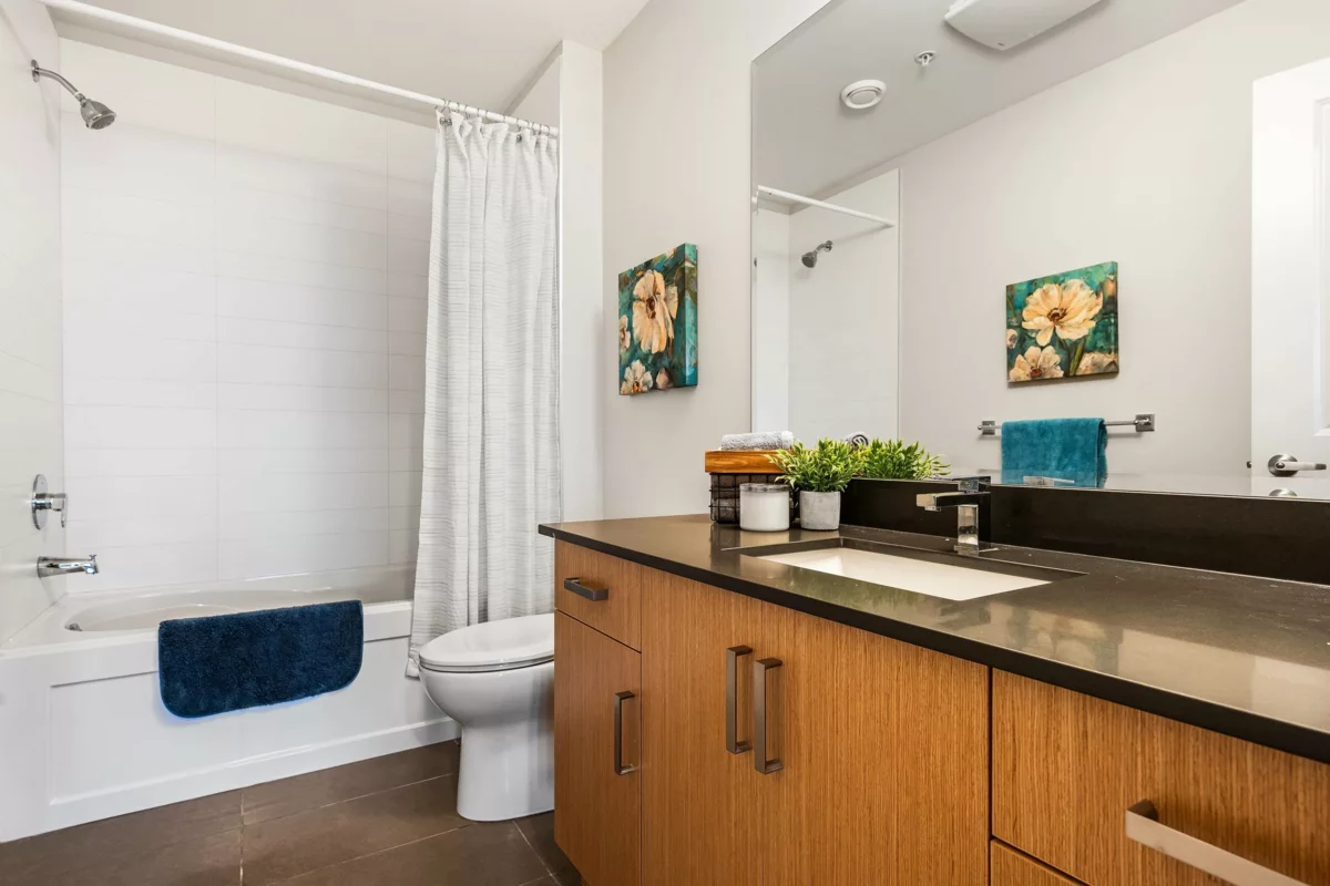 Entry Foyer Photo of 118 51096 Falls Court, Chilliwack, BC