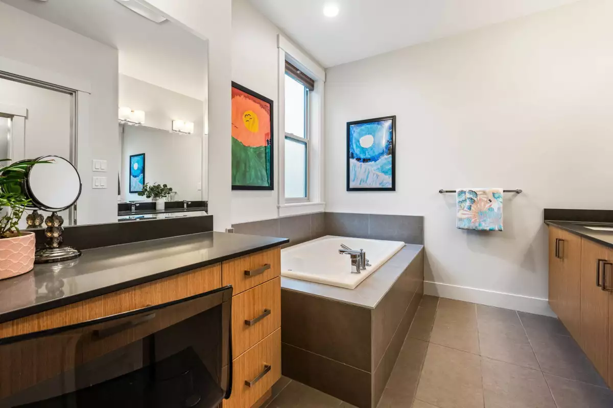 Outdoor Patio Photo of 118 51096 Falls Court, Chilliwack, BC