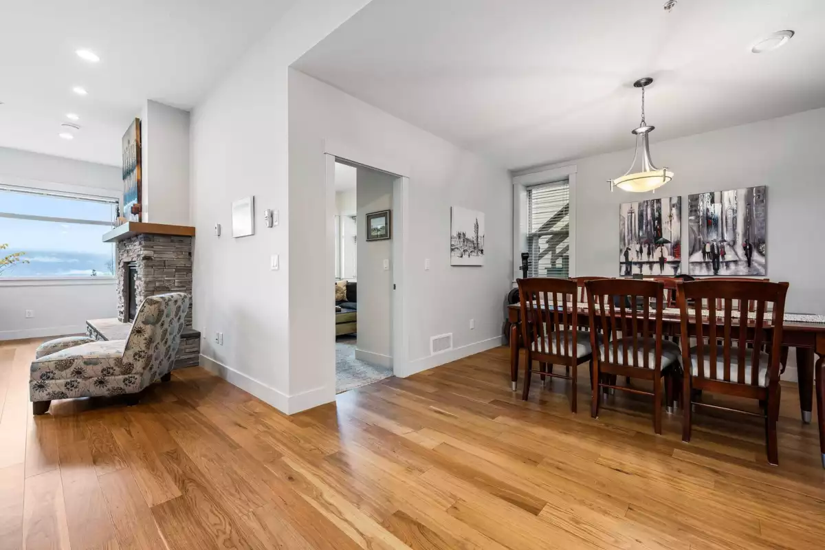 Walk-In Closet Photo of 118 51096 Falls Court, Chilliwack, BC