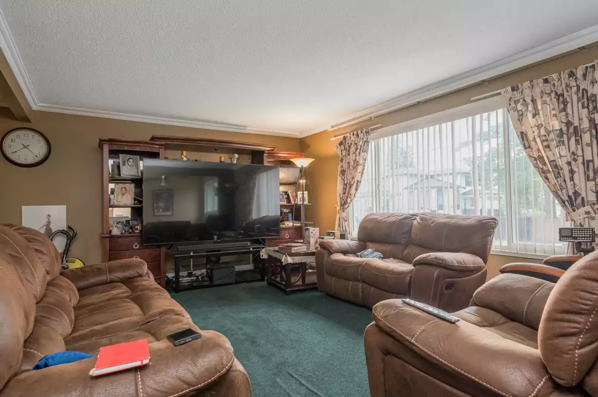 Family Room Photo of 32076 Dormick Avenue, Abbotsford, BC