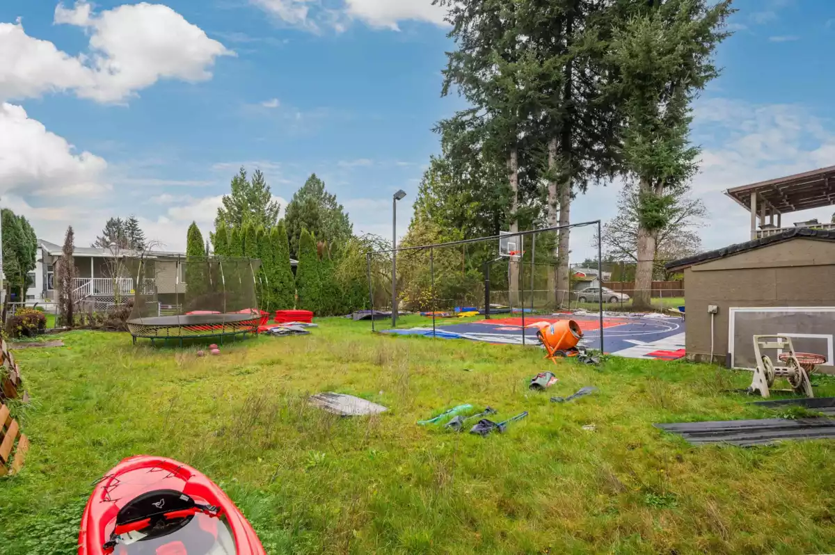 Front Yard Photo of 32076 Dormick Avenue, Abbotsford, BC