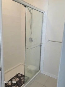Guest Bathroom Photo of 26 32633 Simon Avenue, Abbotsford, BC