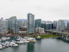 3805 1033 Marinaside Crescent, Vancouver, BC