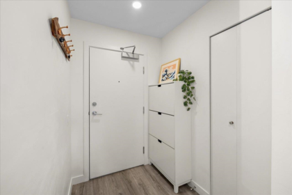 Hallway Photo of 402 610 Brantford Street, New Westminster, BC