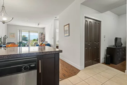 Kitchen Island Photo of 216 46262 First Avenue, Chilliwack, BC