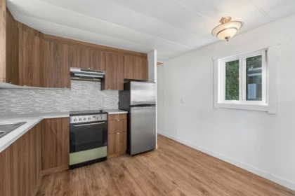 Kitchen Island Photo of 25 7370 Highway 99, Pemberton, BC