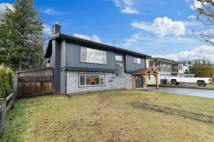354 3rd Avenue, Hope, BC, Hope — Single Family Residence for sale