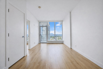 2605 567 Clarke Road, Coquitlam, BC, Coquitlam — Apartment/Condo for sale