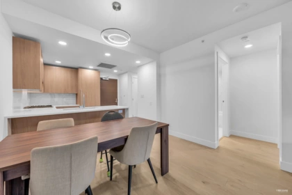 607 2780 Valley Centre Avenue, North Vancouver, BC, North Vancouver — Apartment/Condo for sale