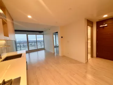 2701 4890 Lougheed Highway, Burnaby, BC, Burnaby — Apartment/Condo for sale