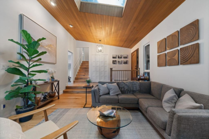 Hallway Photo of 9061 Collings Way, Delta, BC