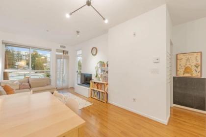 315 3551 Foster Avenue, Vancouver, BC, Vancouver — Apartment/Condo for sale