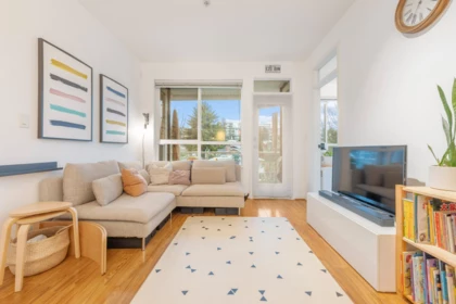315 3551 Foster Avenue, Vancouver, BC, Vancouver — Apartment/Condo for sale