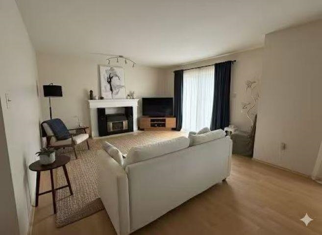 Kitchen Island Photo of 3830 Mckay Drive, Richmond, BC