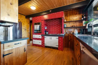 Breakfast Nook Photo of 18058 57a Avenue, Surrey, BC