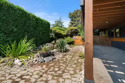 Swimming Pool Photo of 18058 57a Avenue, Surrey, BC