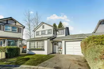 Hot Tub / Spa Photo of 15 11125 232nd Street, Maple Ridge, BC
