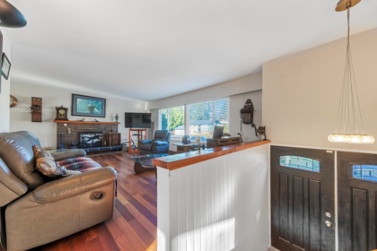 21656 Donovan Avenue, Maple Ridge, BC, Maple Ridge — Single Family Residence for sale