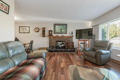 Kitchen Island Photo of 21656 Donovan Avenue, Maple Ridge, BC