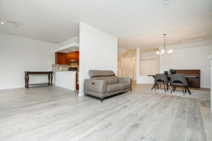 Kitchen Photo of 32 2979 Panorama Drive, Coquitlam, BC