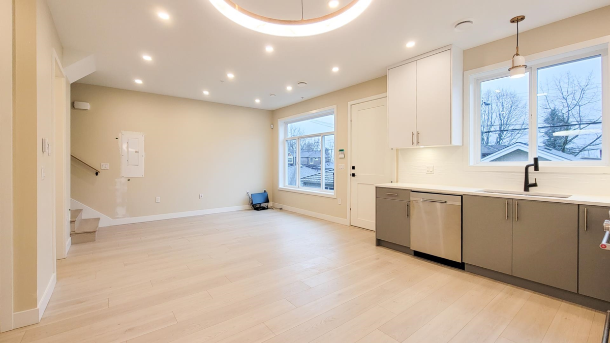 Family Room Photo of 3433 E 23rd Avenue, Vancouver, BC