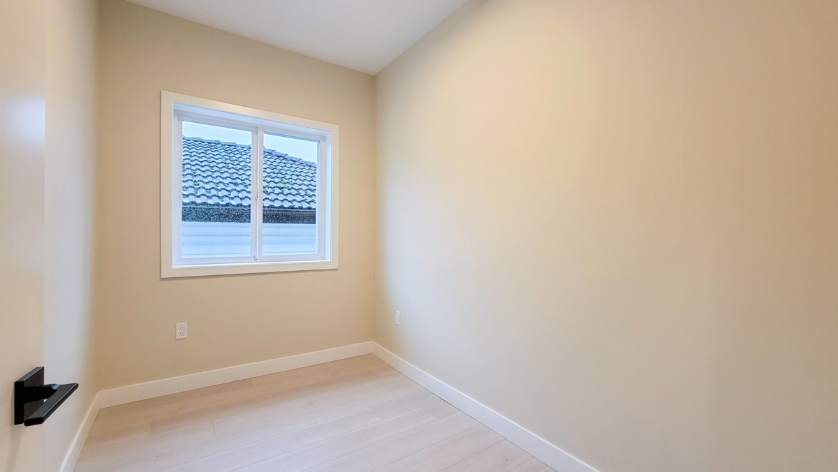 Guest Bathroom Photo of 3433 E 23rd Avenue, Vancouver, BC