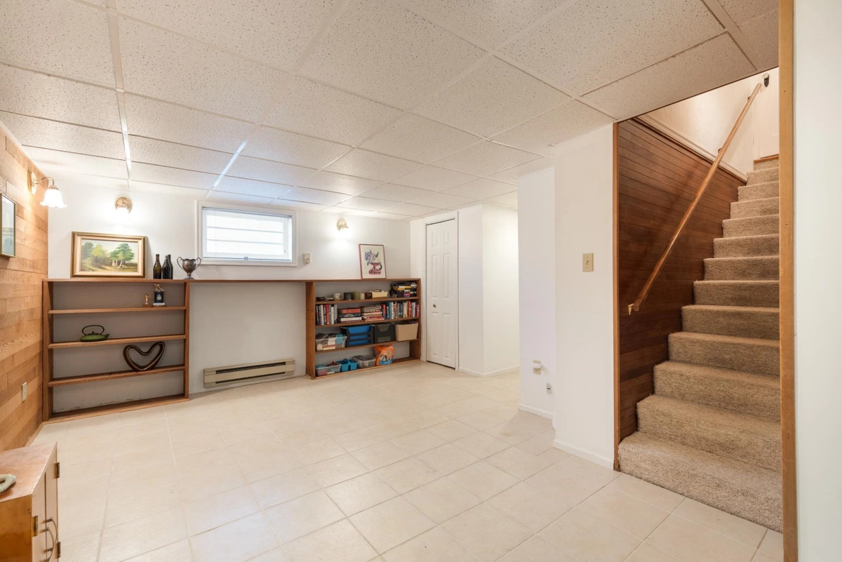 Staircase Photo of 438 Fourth Street, New Westminster, BC