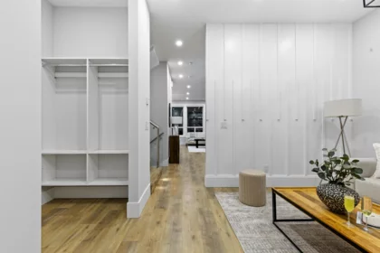 Basement Recreation Room Photo of 16717 15a Avenue, Surrey, BC