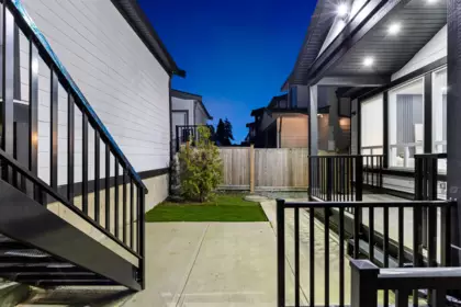 Hot Tub / Spa Photo of 16717 15a Avenue, Surrey, BC