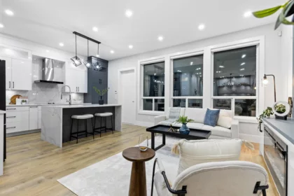 Kitchen Photo of 16717 15a Avenue, Surrey, BC